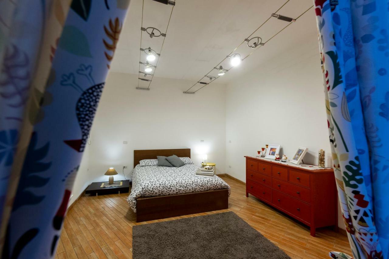 Home Toledo 355 Napoli Bagian luar foto