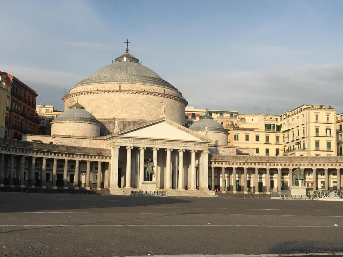 Home Toledo 355 Napoli Bagian luar foto